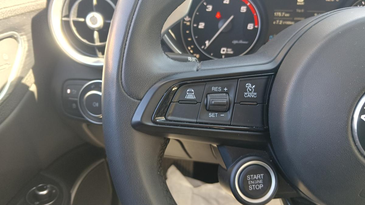 Alfa Romeo GIULIA 2.2 TD 160CV AT8 Business